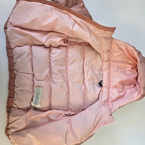 PATAGONIA down puffer jacket 4T, Powder pink with hood. Good condition, clean - Picture 6 of 16